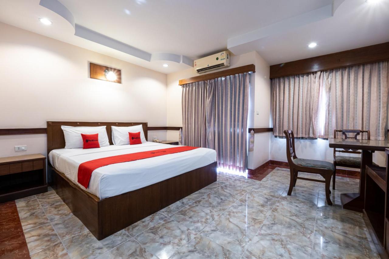 Reddoorz Navin Mansion 3 Pattaya Hotel Kültér fotó