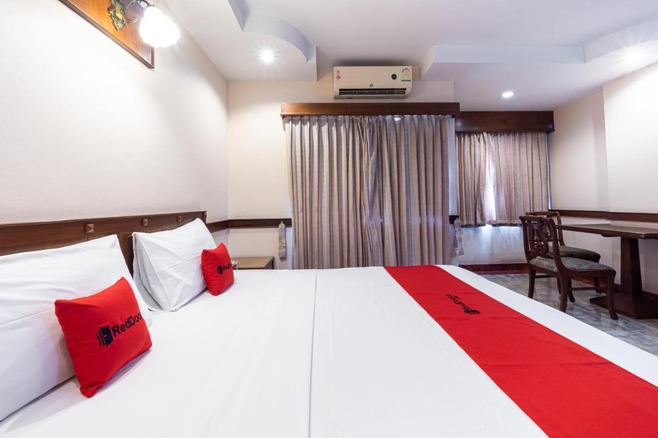 Reddoorz Navin Mansion 3 Pattaya Hotel Kültér fotó